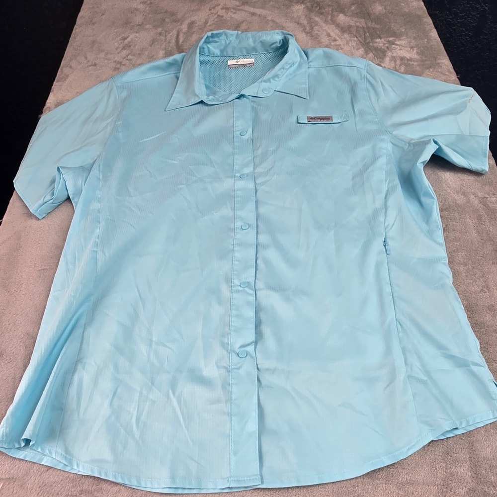 Columbia Fishing Shirt Womens Size XL Light Blue PFG Short Sleeve Vented Snap Up